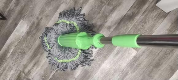 Self-twisting Water Rotating Mop 🌀